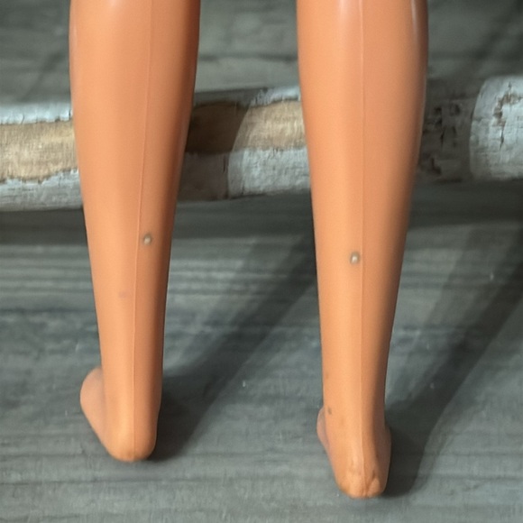 PRE OWNED MATTEL 1987 TEEN SKIPPER TWIST AND TURN BARBIE DOLL BUTTERFLY CROP TOP - Picture 6 of 16